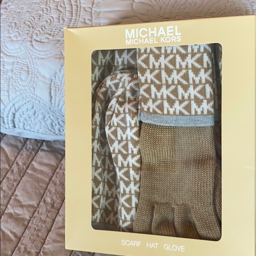 Hat-Gloves-Scarf Set